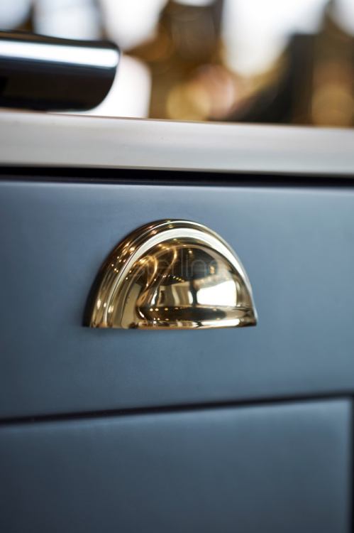 Shell 6055 Shell Drawer Handles Polished Brass (5 Boxed) - Sterling Website