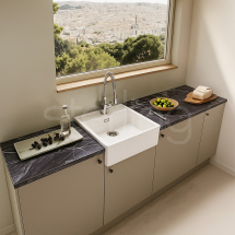 Ashton SB with Tap Ledge White