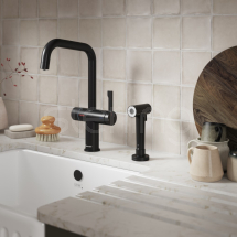 Magus 4 U Spout with Rinse Matt Black
